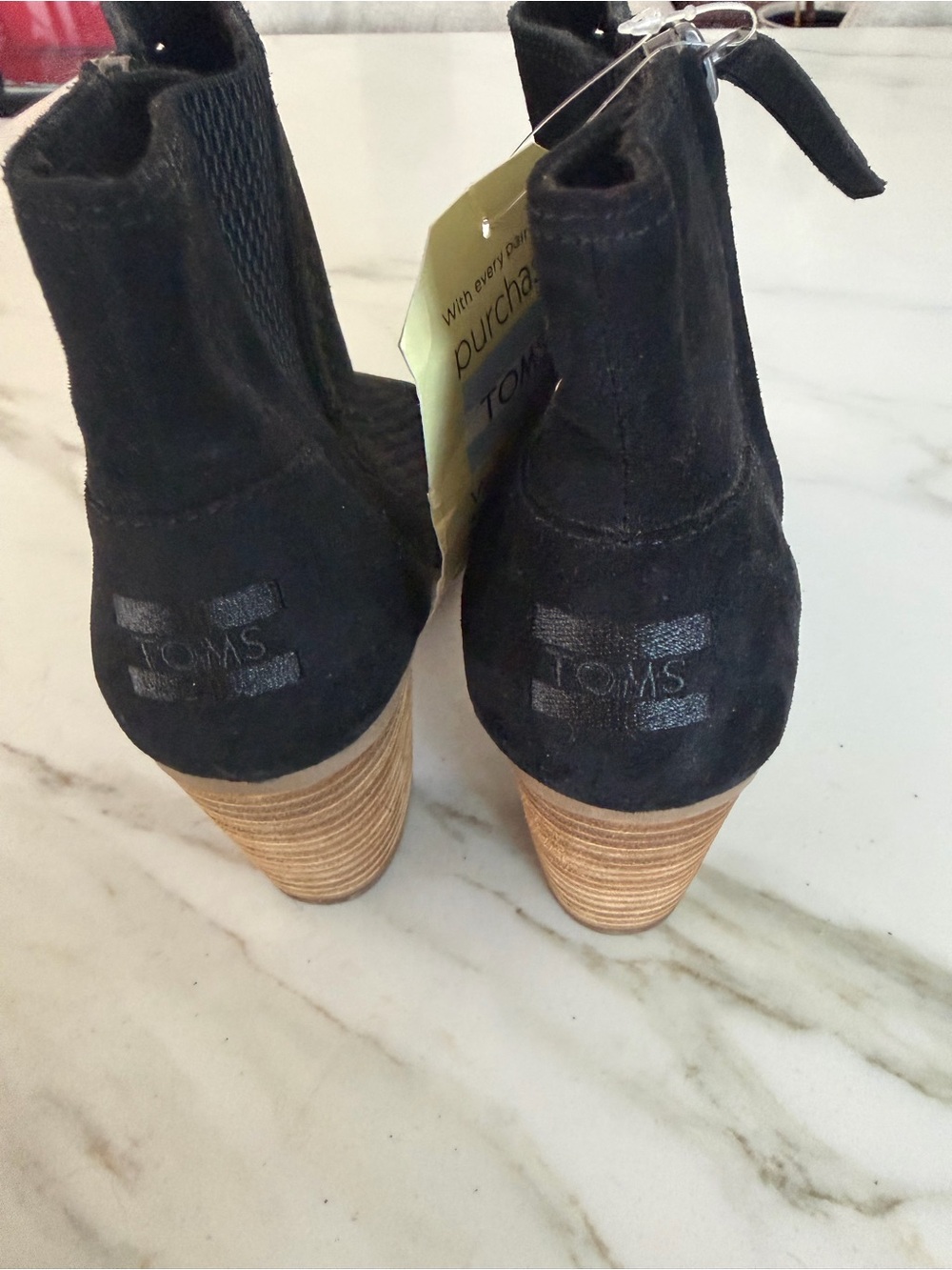 TOMS - Picture 2 of 3